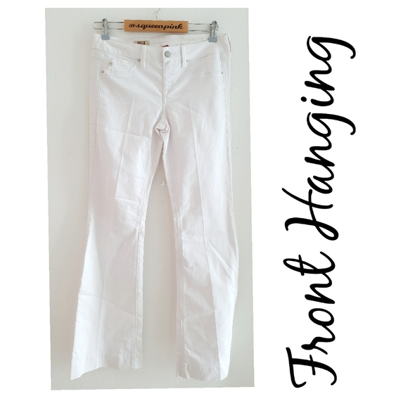 NWT WHITE DENIM Highwaisted Belle Bottom Jeans - Picture 2 of 10